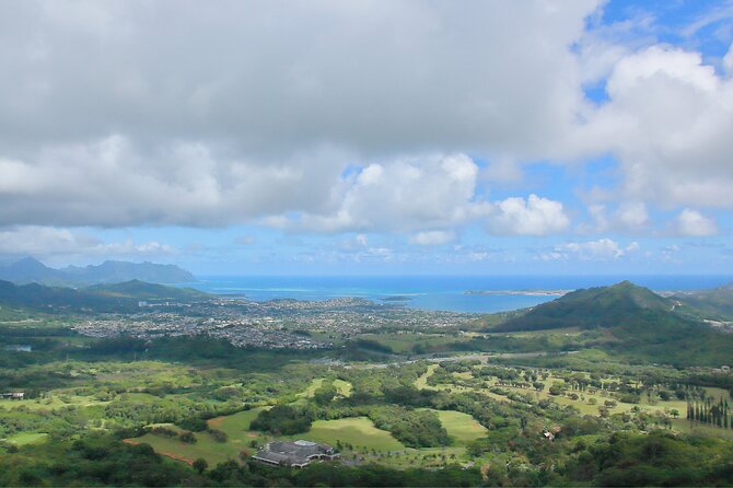 PRIVATE TOUR-Ultimate Circle Island Tour of Oahu - Tantalus Lookout: Honolulu from above