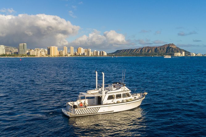 Private Turtle Canyon Snorkel Tour - Up to 6 Passengers - Leaving Kewalo Basin Harbor for the Waikiki coast