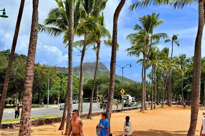 Private Walking Food Tour in Honolulu With Secret Food Tours - Royal Hawaiian Resort, pink walls and old stories