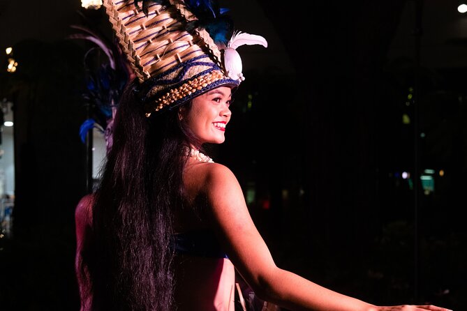 Queens Waikiki Luau with Dinner Buffet and Cultural Activities - A Waikiki luau with an unusual address
