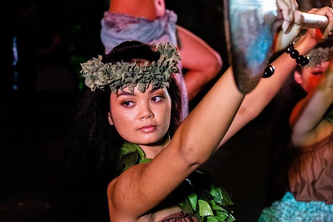 Queens Waikiki Luau with Dinner Buffet and Cultural Activities - The cultural activities before the main dancing