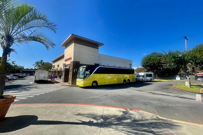 Roundtrip Shuttle from Waikiki Hotels-Waikele Premium Outlets - Meeting your Hawaii Super Transit shuttle