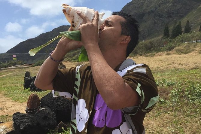 Secret Oahu Hawaii Culture Tour With A Local Guide - Pele’s Chair and the stories in the stone