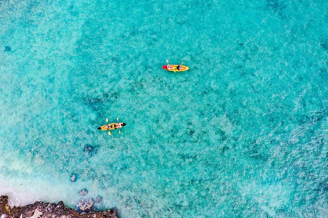 Self-Guided Kayaking Tour in Kailua Bay and Popoia Island - Paddling across Kailua Bay