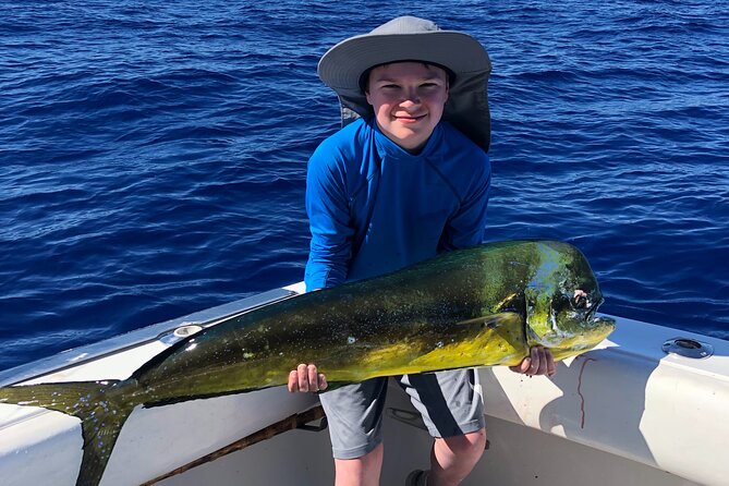 Shared Deep Sea Full-Day Fishing Charter in Hawaiian Waters - How the crew handles first-timers