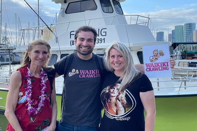 Sips & Secrets of Hawaii Pub Crawl - Walking, timing, and group size