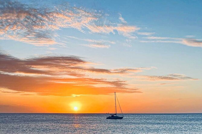 Small Group Waikiki Sunset Sailing Tour - Meeting Captain Tony at the Hawaii Yacht Club