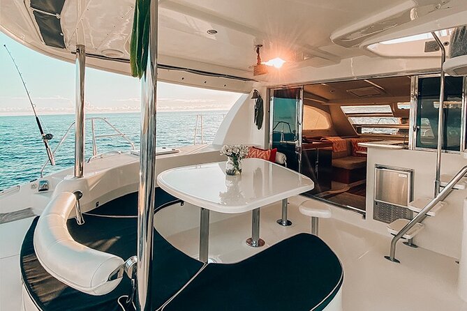 Small Group Yacht Sunset Cruise from Oahu - Crew service and local stories