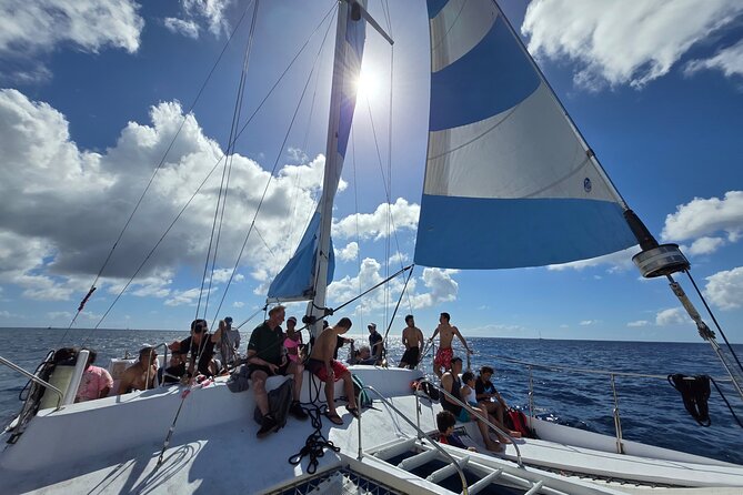 Snorkeling Adventure at Turtle Canyon - The return cruise along Oahu’s coast