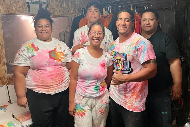 Splatter Art Paint Studio Experience in Hawaii - Your Canvas and Five Paint Colors