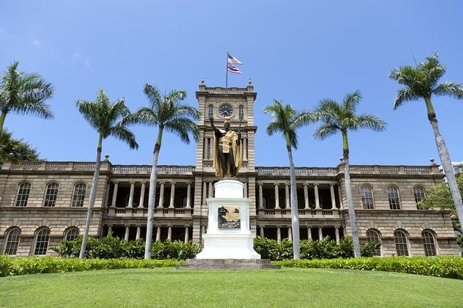 Stars and Stripes Tour: Pearl Harbor and Battleship Missouri - National Memorial Cemetery of the Pacific and Honolulu’s public memory