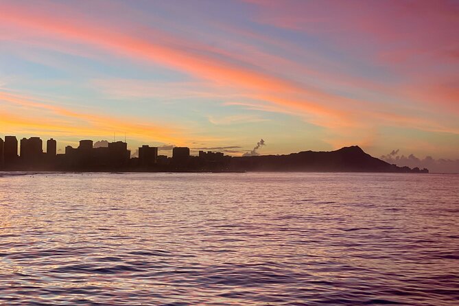 Sunrise Breakfast Cruise in Honolulu - What the crew and boat experience add
