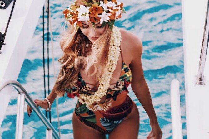 Sunset Boat Cruise: Swim and Cruise Waikiki - The sunset depends on the weather