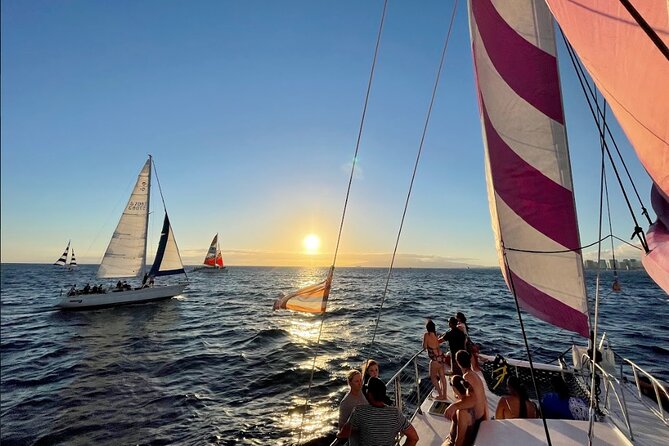 Sunset Boat Cruise: Swim and Cruise Waikiki - Food, drinks, and what to bring