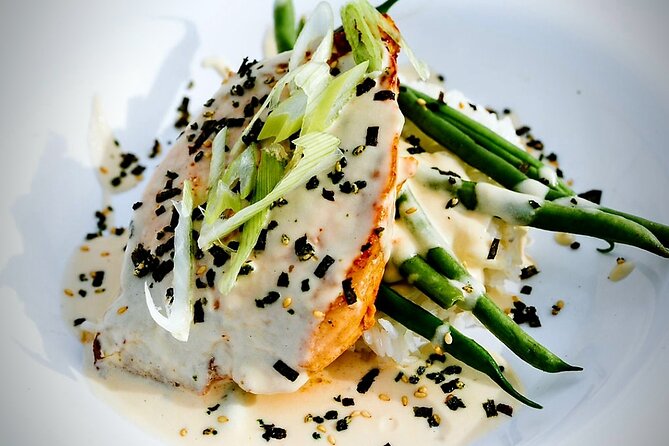 Sunset Dinner Cruise in Honolulu, Hawaii - A fresh dinner, not a buffet