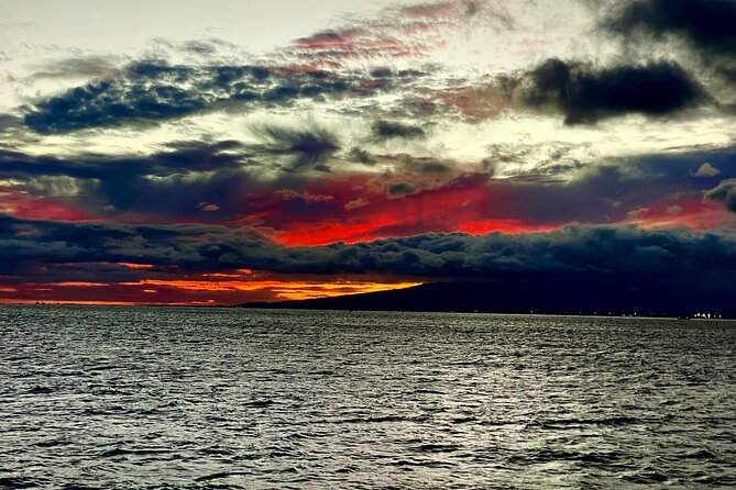 Sunset Dinner Cruise in Honolulu, Hawaii - Who should book this Honolulu cruise?