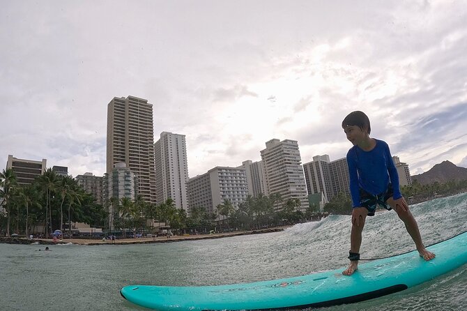 Surf lessons for beginners in Waikiki - Key points to know before you book
