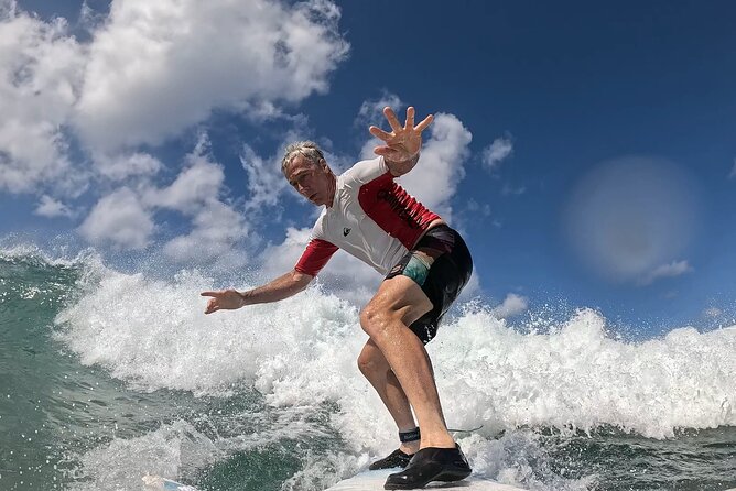 Surf Lessons get your Social Media video & photos you Surfing HI. - What makes the small-group format worth $100