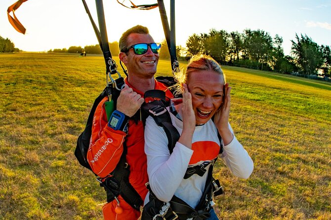 Tandem Skydiving with GoJump in Hawaii - Under the parachute, the view takes over