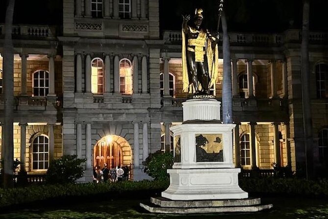Through A Glass Darkly The Strange and Tragic History Of Honolulu - King Kamehameha’s statue and the conquest of Oahu