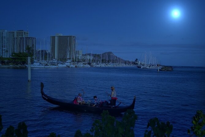 Valentine's Venetian Gondola Cruise in Waikiki - Who should book this experience?