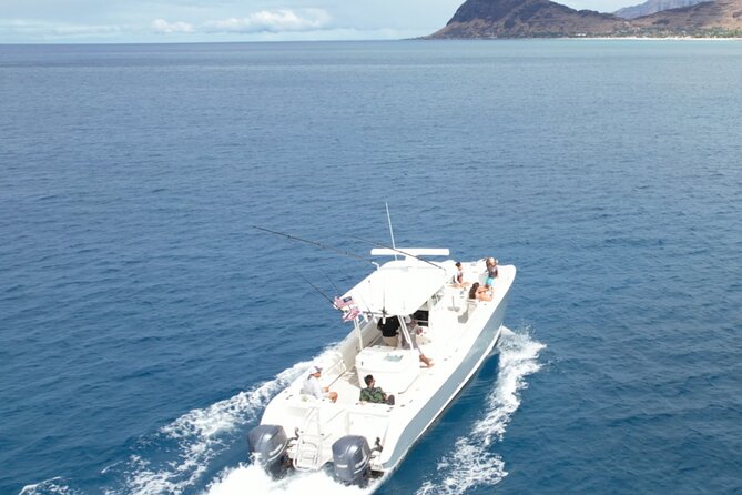 Venture Wildlife Snorkel Charter from Ko Olina - The VENTURE, a 32-foot boat for your group