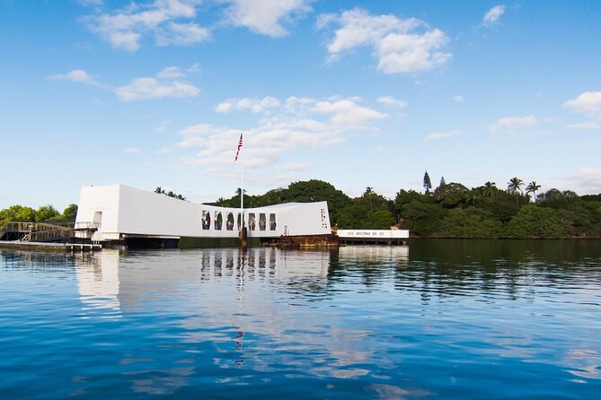 VIP tour to Pearl Harbor Arizona Memorial - Crossing Pearl Harbor to the USS Arizona