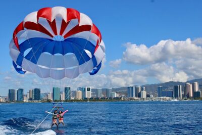 Waikiki and Diamond Head Parasailing Experience