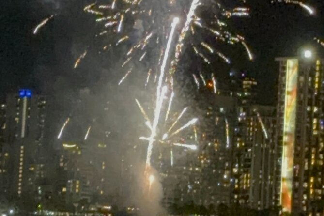 Waikiki Beach Catamaran Friday Night Fireworks Tour - What the 6:45 p.m. schedule means for your evening