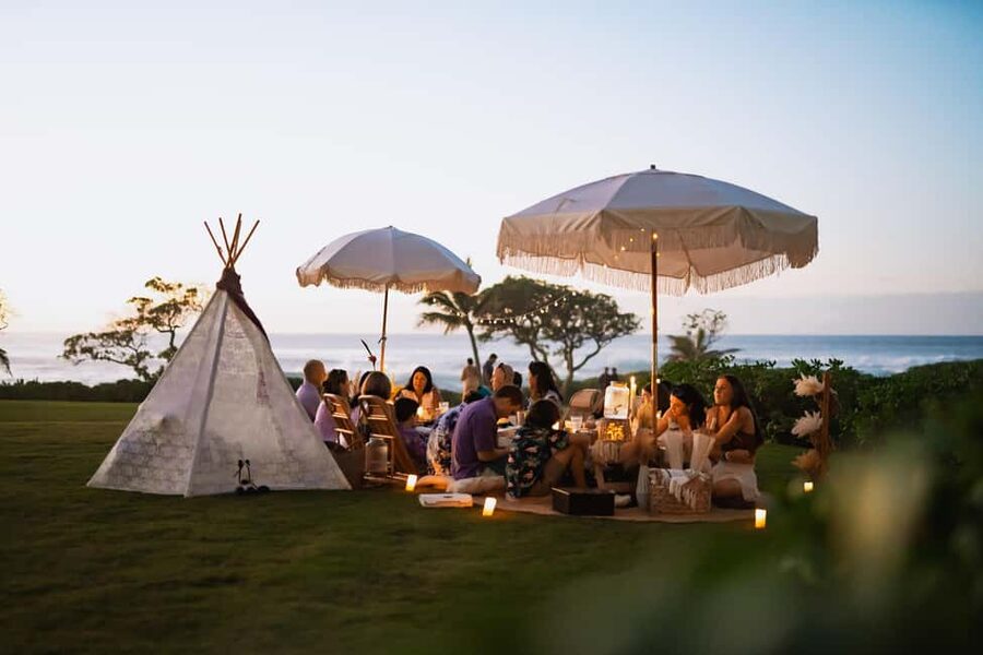 Waikiki : Beach Picnic with Professional Photography! - Who gets the best value from $215 per person