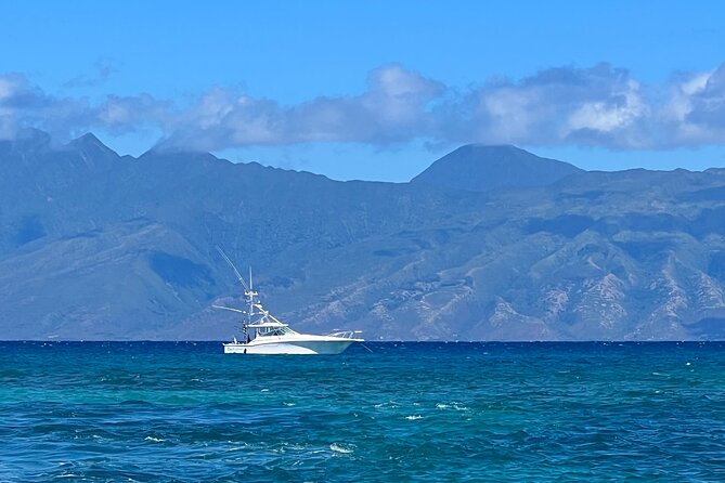 Waikiki Deep Sea Fishing Charter from Oahu - Fishing with Shimano 80 and 130 reels