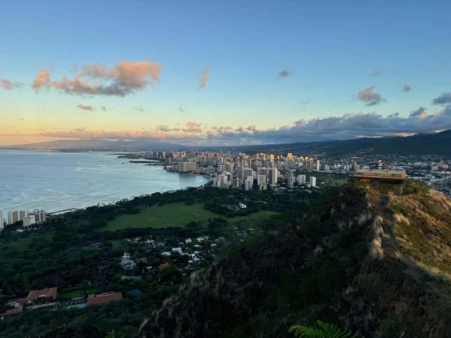 Waikiki: Diamond Head Hiking/ Hiking Starts at 7:00am. - Walking the 2.6-km summit trail