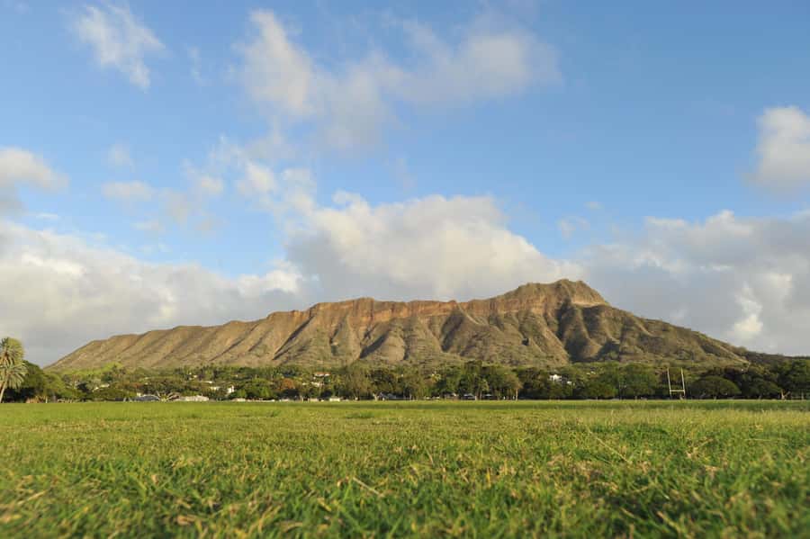 Waikiki: Diamond Head Hiking/ Hiking Starts at 7:00am. - Entering Diamond Head with a digital ticket