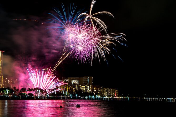 Waikiki Friday Firework Catamaran Tour - Timing, weather, and the cancellation risk