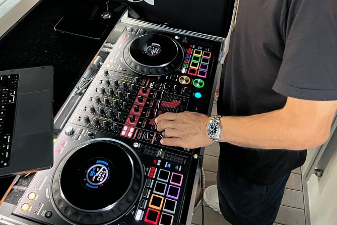 Waikiki Friday Fireworks Party Cruise with Live DJ & Full Bar - Key points to know before boarding