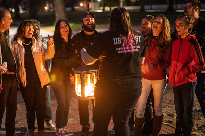 Waikiki Ghost Tour: Torches & Terrors - Duke Kahanamoku and the Night Marchers