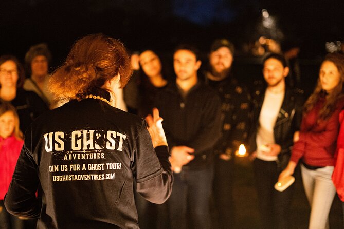 Waikiki Ghost Tour: Torches & Terrors - ESPACIO brings newer paranormal tales