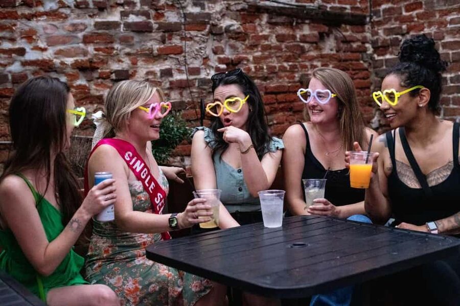 Waikiki Ghosts Boos and Booze Haunted Pub Crawl - Is $28 a Fair Price?