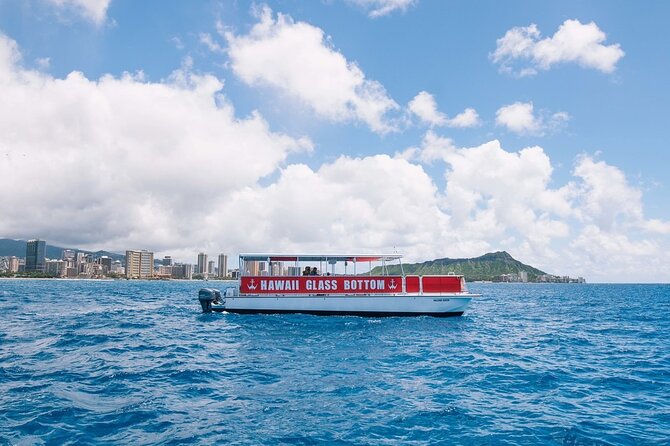 Waikiki Glass Bottom Boat Cruise - The crew, stories, and onboard extras