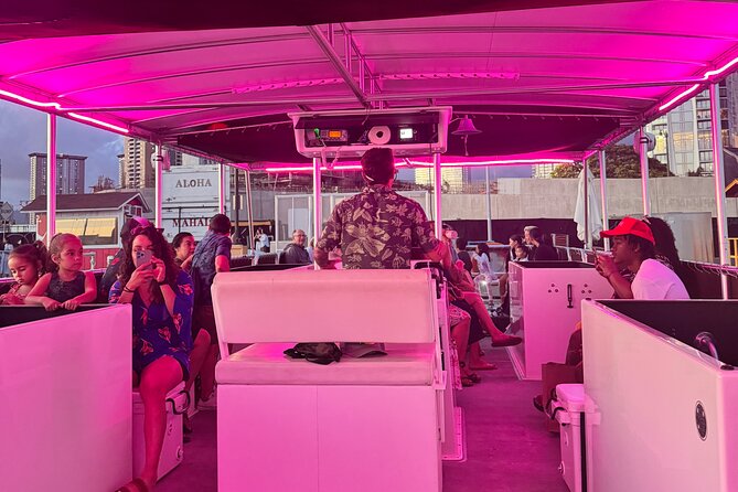 Waikiki Glass Bottom Boat Fireworks Tour - Understanding the glass-bottom viewing