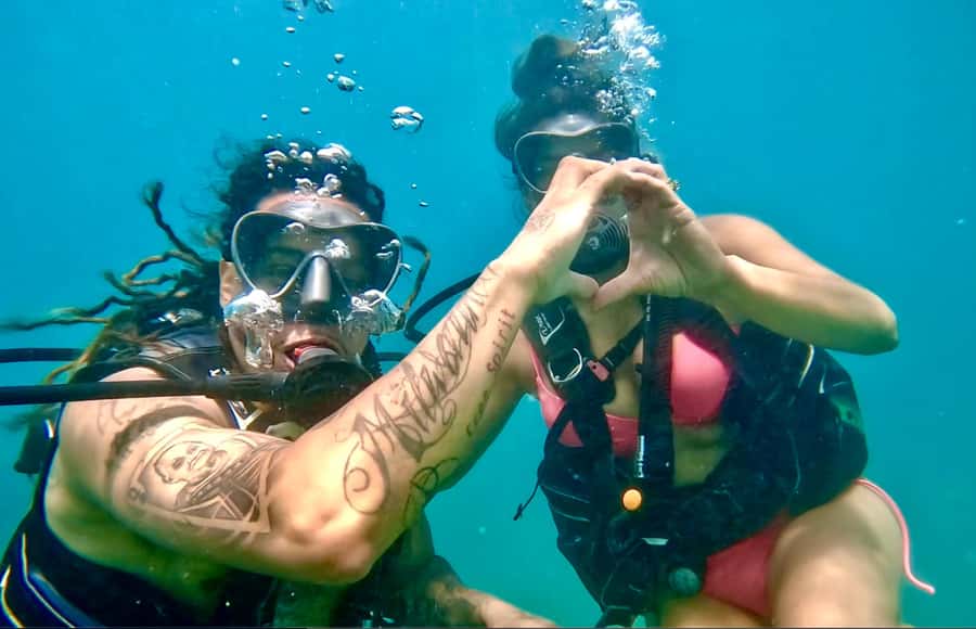 Waikiki: Honolulu Beginner Scuba Diving with Videos - The first 15 minutes: equipment and breathing basics