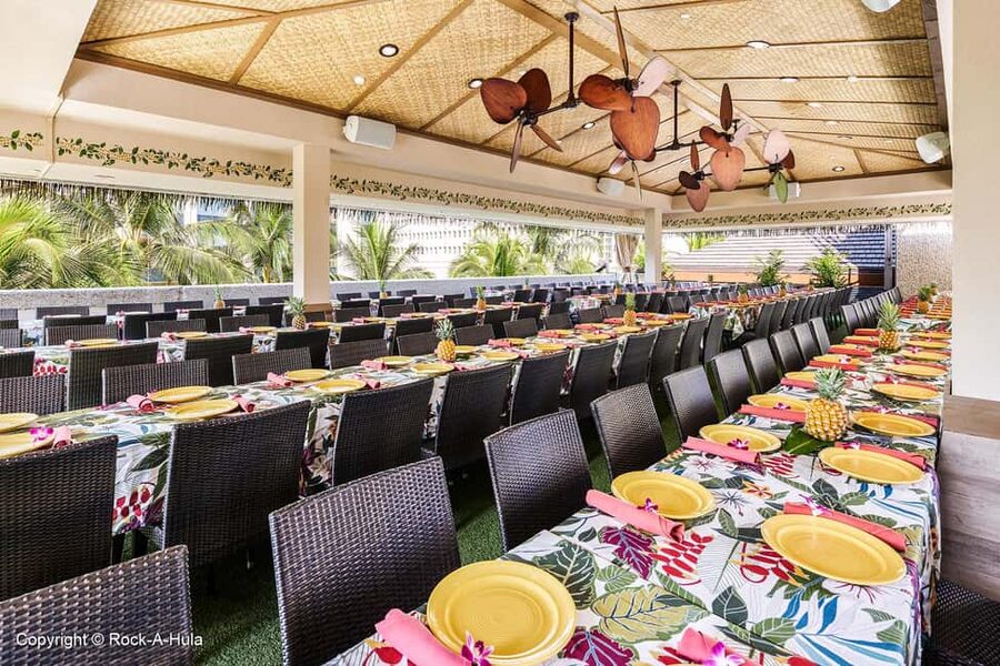 Waikiki: Luau and Buffet w/ optional Rock-A-Hula Show - Starting with pineapple, music, and a Mai Tai