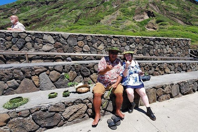 Waikiki: Personal and Custom Tour - 99.9% Customizable - Giovanni’s garlic shrimp on the North Shore