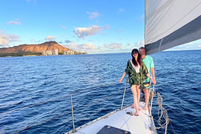Waikiki private Day Tour and Sunset sail for couples - Sailing past Diamond Head
