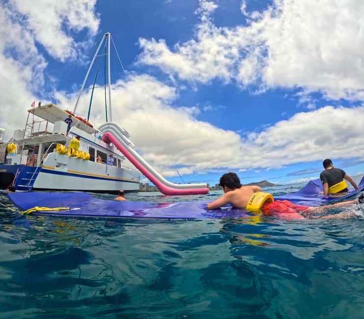 Waikiki: Snorkeling & Ocean Playground Experience - The underwater viewing room for dry observers