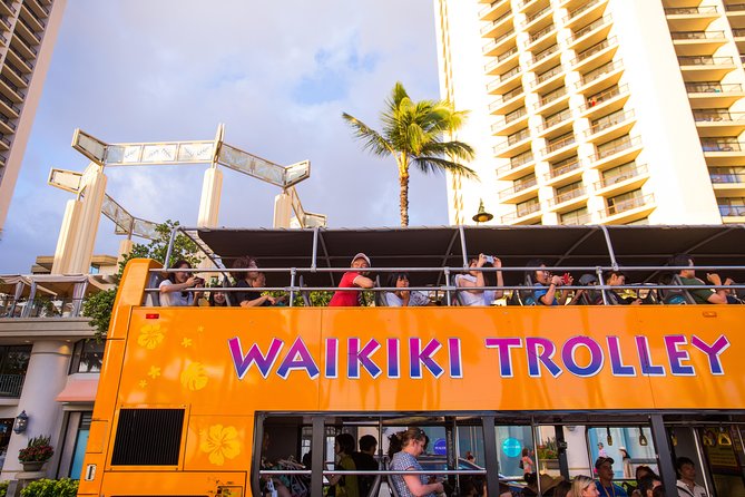 Waikiki Trolley Hop-On Hop-Off Tour of Honolulu - Green Line: Diamond Head and the farmers market
